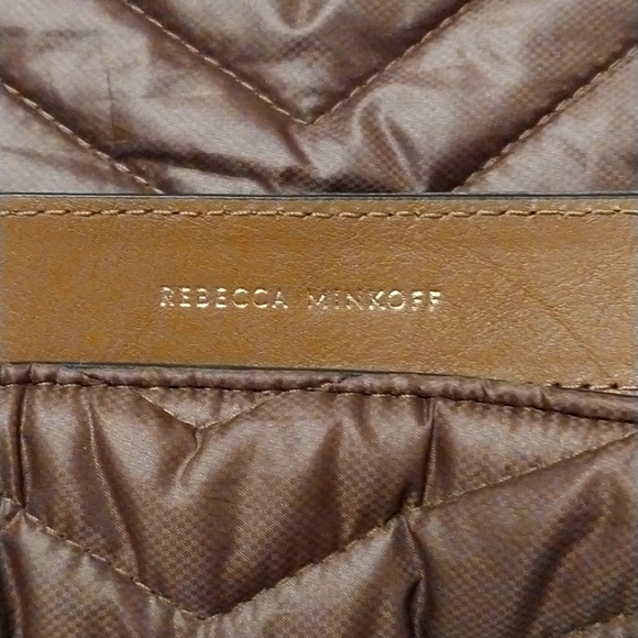 Purse - Picture 1 of 9